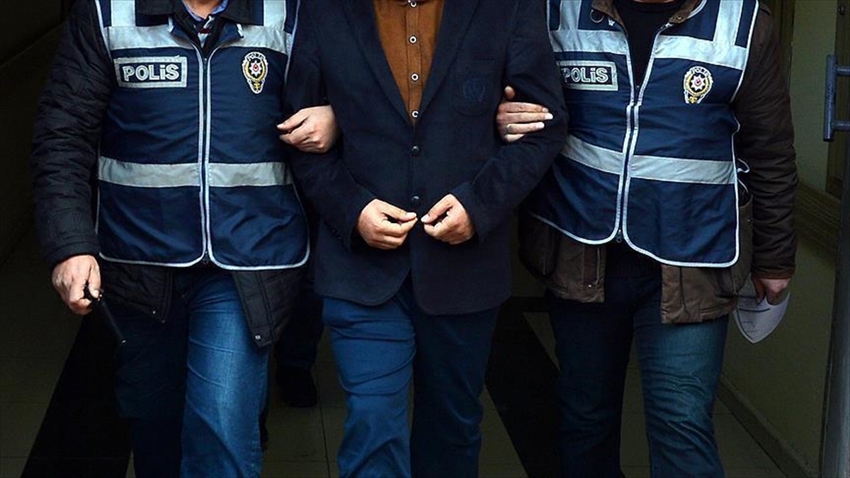 Konya’da  FETÖ  operasyonu: 13 gözaltı